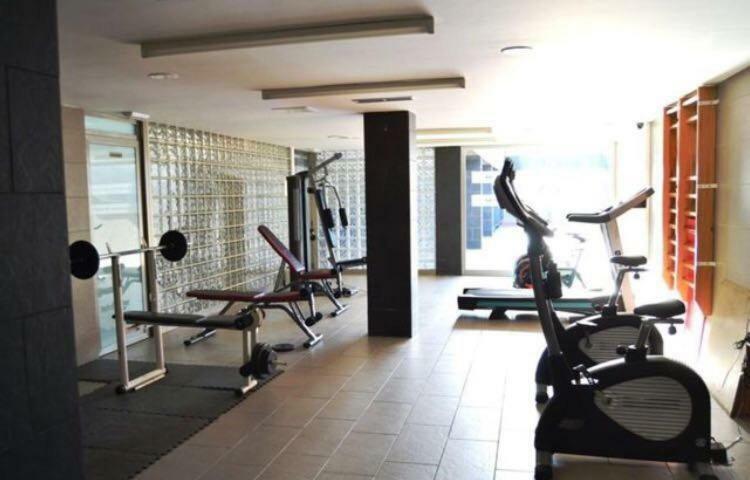Apartamento Lujo, Primera Linea Playa, Garaje, Wifi, Piscina Climatizada Roquetas de Mar Kültér fotó